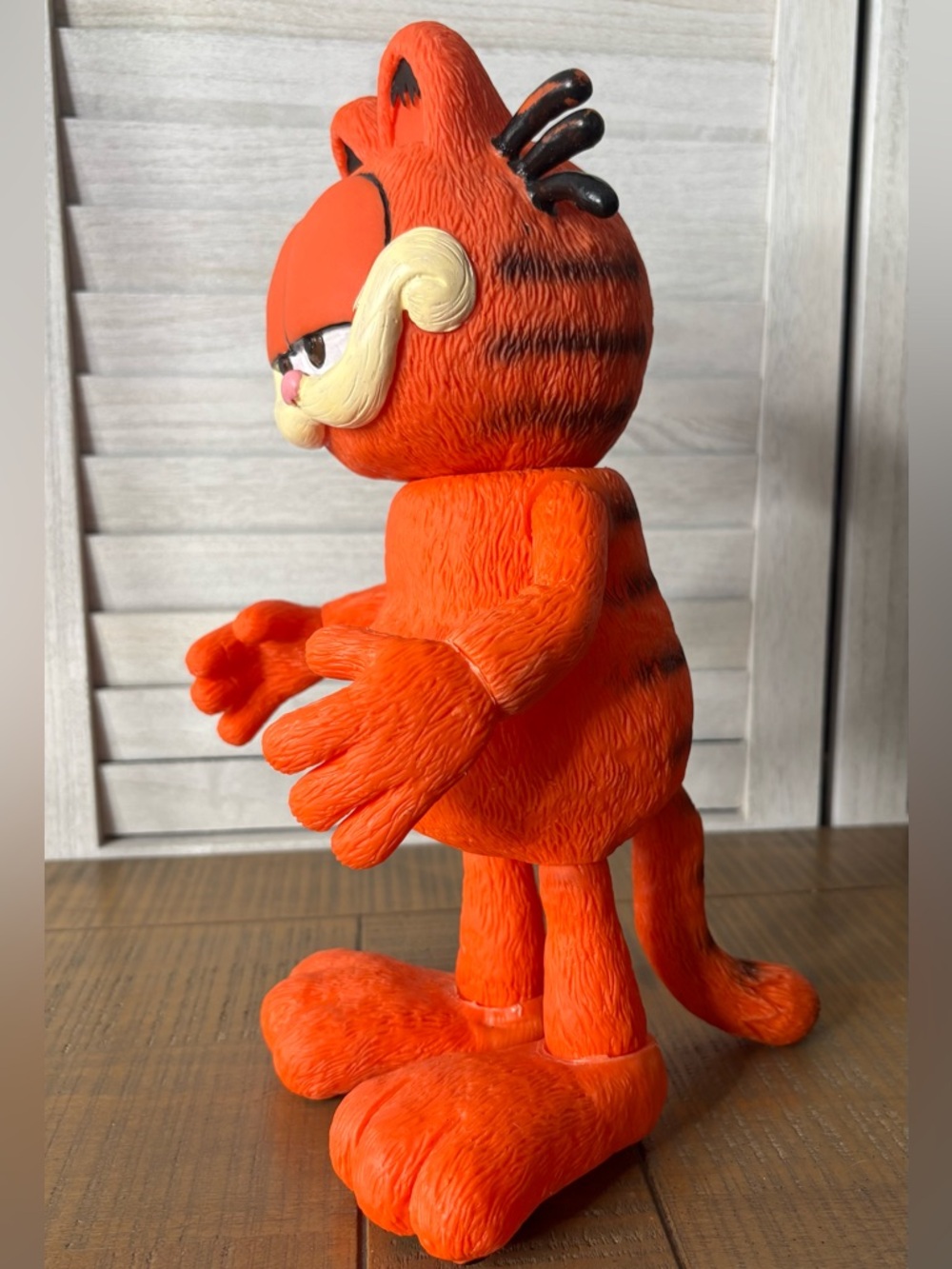 Custom Light-Up Garfield Figure - OOAK Art Piece Multiple Light Modes - Picture 4 of 13